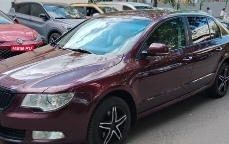 Skoda Superb III рестайлинг, 2013 год, 895 000 рублей, 3 фотография