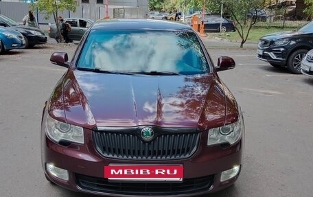 Skoda Superb III рестайлинг, 2013 год, 895 000 рублей, 2 фотография