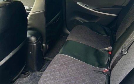 Hyundai Solaris II рестайлинг, 2012 год, 850 000 рублей, 7 фотография