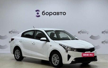KIA Rio IV, 2021 год, 1 690 000 рублей, 3 фотография