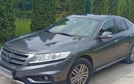 Honda Crosstour I рестайлинг, 2014 год, 1 499 999 рублей, 2 фотография