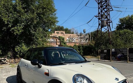 MINI Hatch, 2015 год, 1 620 000 рублей, 2 фотография