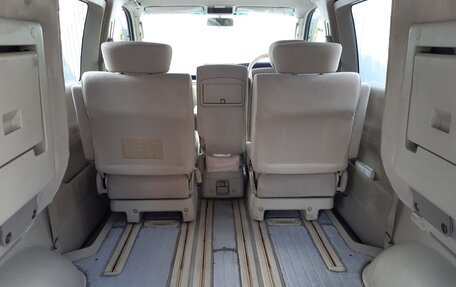 Nissan Elgrand III, 2006 год, 980 000 рублей, 14 фотография
