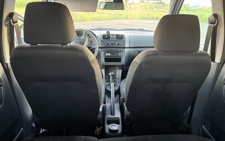 Skoda Fabia II, 2011 год, 600 000 рублей, 16 фотография