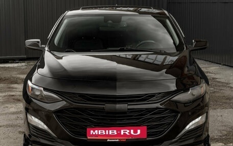 Chevrolet Malibu IX, 2018 год, 1 350 000 рублей, 2 фотография