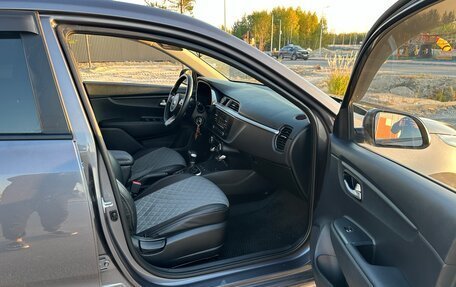 KIA Rio IV, 2021 год, 1 650 000 рублей, 6 фотография