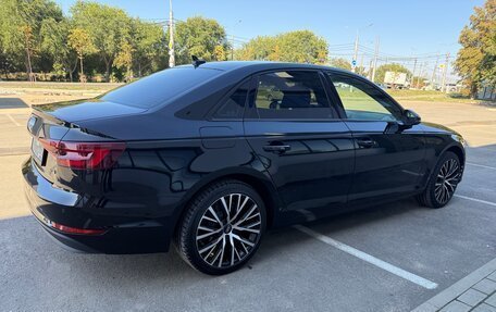 Audi A4, 2017 год, 2 050 000 рублей, 3 фотография