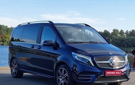Mercedes-Benz V-Класс, 2020 год, 7 600 000 рублей, 1 фотография