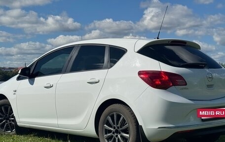Opel Astra J, 2014 год, 845 000 рублей, 4 фотография