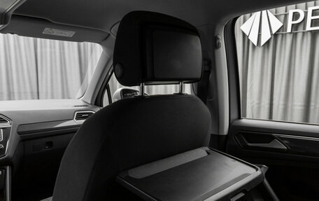 Volkswagen Tiguan II, 2017 год, 2 380 000 рублей, 14 фотография
