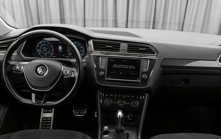 Volkswagen Tiguan II, 2017 год, 2 380 000 рублей, 8 фотография