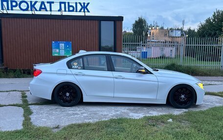 BMW 3 серия, 2013 год, 1 600 000 рублей, 12 фотография