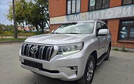 Toyota Land Cruiser Prado 150 рестайлинг 2, 2018 год, 4 900 000 рублей, 2 фотография