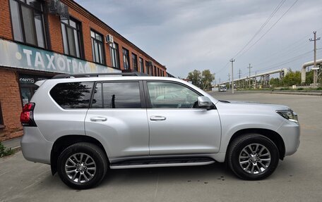 Toyota Land Cruiser Prado 150 рестайлинг 2, 2018 год, 4 900 000 рублей, 7 фотография