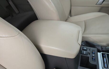 Toyota Land Cruiser Prado 150 рестайлинг 2, 2018 год, 4 900 000 рублей, 20 фотография