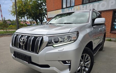 Toyota Land Cruiser Prado 150 рестайлинг 2, 2018 год, 4 900 000 рублей, 12 фотография