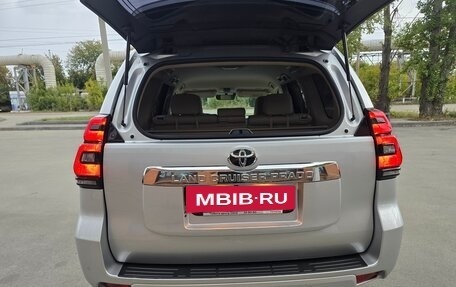 Toyota Land Cruiser Prado 150 рестайлинг 2, 2018 год, 4 900 000 рублей, 38 фотография