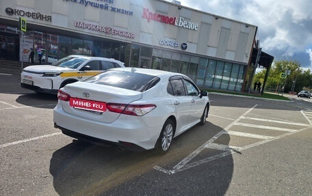 Toyota Camry, 2021 год, 2 370 000 рублей, 4 фотография