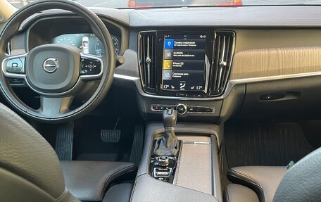 Volvo S90 II рестайлинг, 2020 год, 3 850 000 рублей, 6 фотография