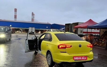 Volkswagen Polo VI (EU Market), 2021 год, 1 000 000 рублей, 2 фотография