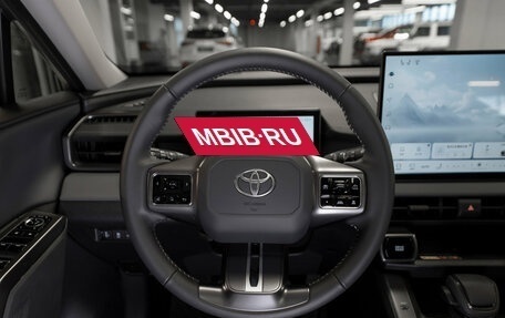 Toyota RAV4, 2026 год, 4 580 000 рублей, 11 фотография