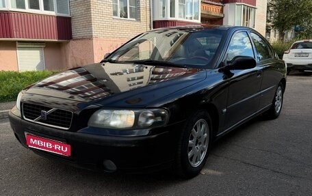 Volvo S60 III, 2001 год, 550 000 рублей, 1 фотография