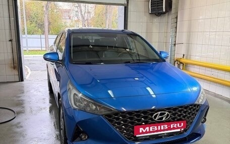 Hyundai Solaris II рестайлинг, 2020 год, 1 650 000 рублей, 2 фотография