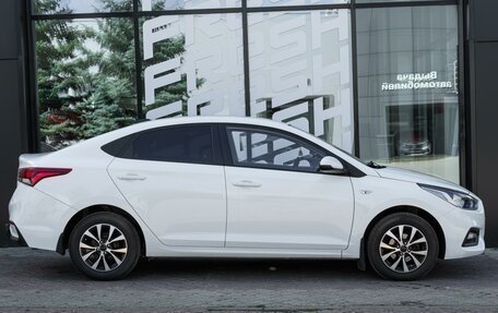 Hyundai Solaris II рестайлинг, 2017 год, 1 359 000 рублей, 5 фотография