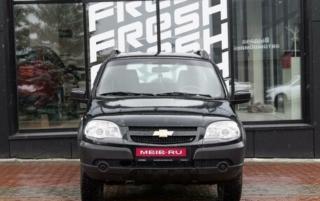 Chevrolet Niva I рестайлинг, 2018 год, 865 000 рублей, 3 фотография