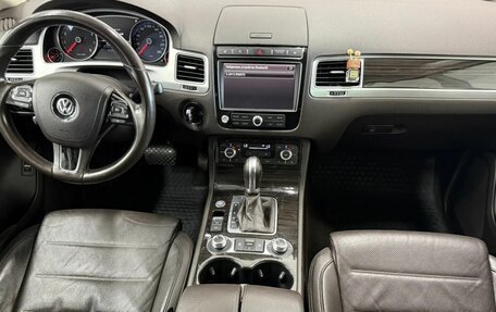 Volkswagen Touareg III, 2017 год, 3 280 000 рублей, 17 фотография