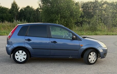 Ford Fiesta, 2005 год, 295 000 рублей, 3 фотография
