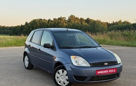 Ford Fiesta, 2005 год, 295 000 рублей, 2 фотография