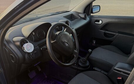 Ford Fiesta, 2005 год, 295 000 рублей, 12 фотография