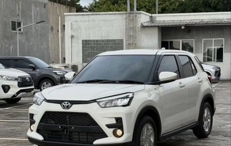 Toyota Raize I, 2022 год, 1 100 000 рублей, 3 фотография