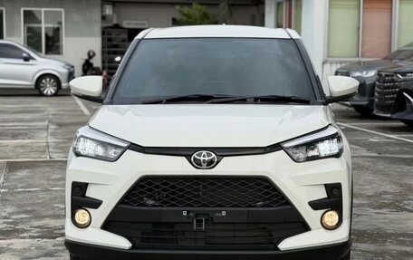 Toyota Raize I, 2022 год, 1 100 000 рублей, 2 фотография