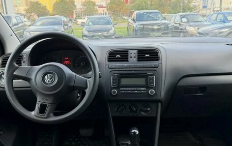 Volkswagen Polo VI (EU Market), 2011 год, 614 000 рублей, 12 фотография