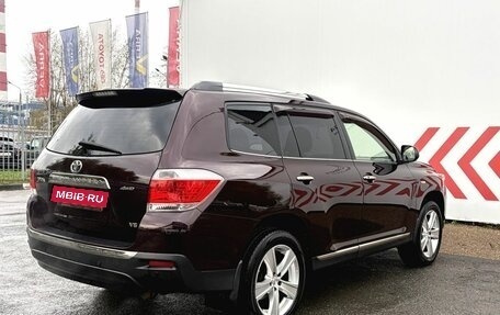Toyota Highlander III, 2013 год, 2 310 000 рублей, 5 фотография