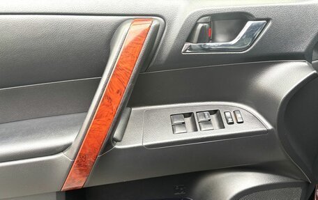 Toyota Highlander III, 2013 год, 2 310 000 рублей, 11 фотография