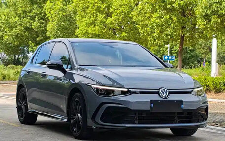 Volkswagen Golf VIII, 2023 год, 1 947 000 рублей, 8 фотография