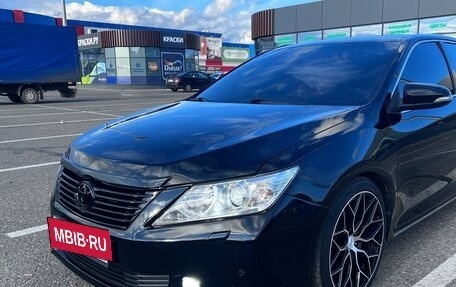 Toyota Camry, 2014 год, 1 583 000 рублей, 2 фотография