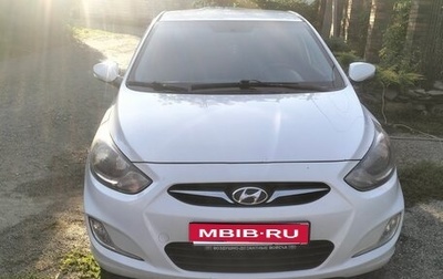 Hyundai Solaris II рестайлинг, 2012 год, 730 000 рублей, 1 фотография