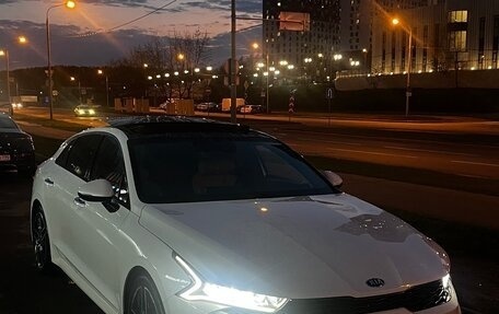 KIA K5, 2020 год, 2 600 000 рублей, 1 фотография