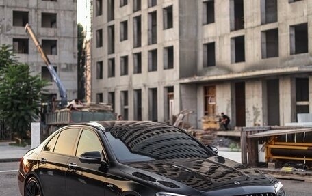 Mercedes-Benz E-Класс, 2022 год, 7 200 000 рублей, 2 фотография