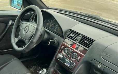 Mercedes-Benz C-Класс, 1997 год, 350 000 рублей, 11 фотография