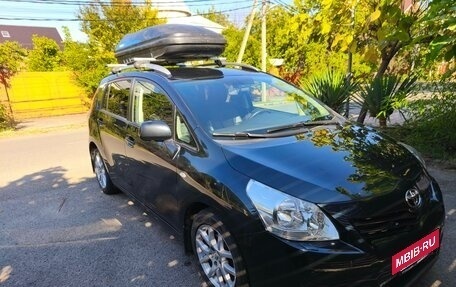 Toyota Verso I, 2012 год, 1 200 000 рублей, 2 фотография