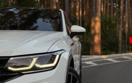 Volkswagen Tiguan II, 2021 год, 3 750 000 рублей, 3 фотография