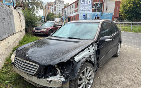Mercedes-Benz C-Класс, 2006 год, 260 000 рублей, 2 фотография
