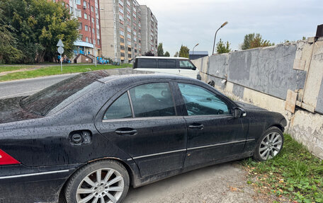 Mercedes-Benz C-Класс, 2006 год, 260 000 рублей, 3 фотография
