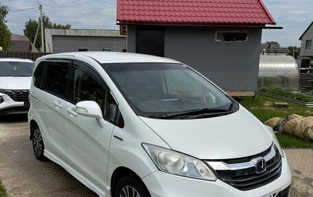 Honda Freed I, 2014 год, 1 200 000 рублей, 2 фотография