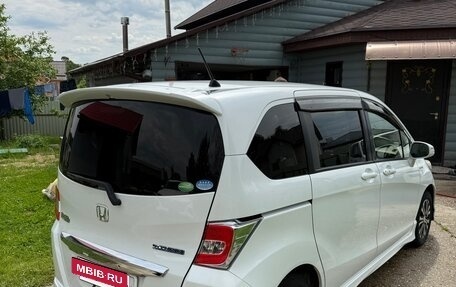 Honda Freed I, 2014 год, 1 200 000 рублей, 4 фотография